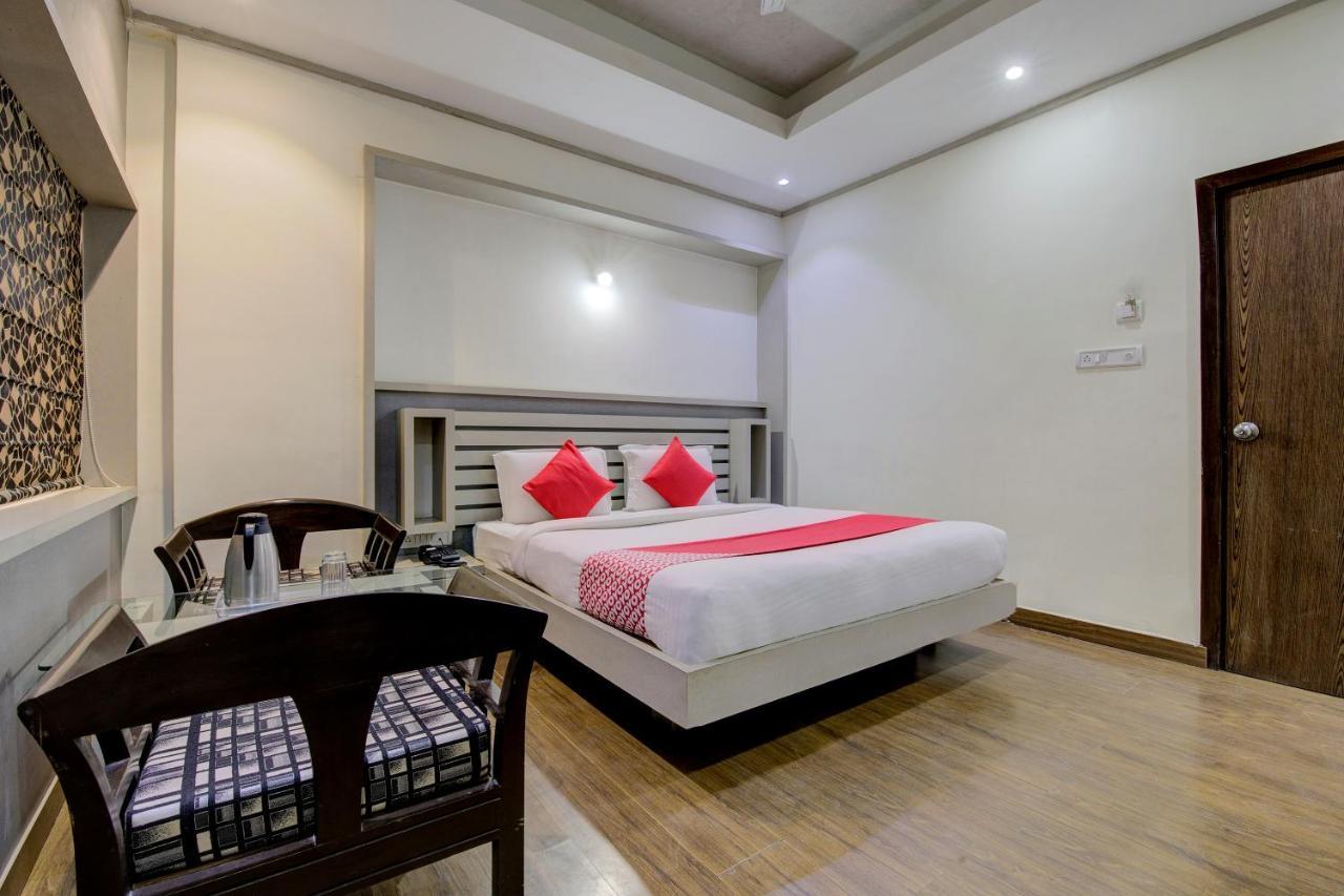 Oyo 1545 Hotel Shivani International أحمد أباد المظهر الخارجي الصورة