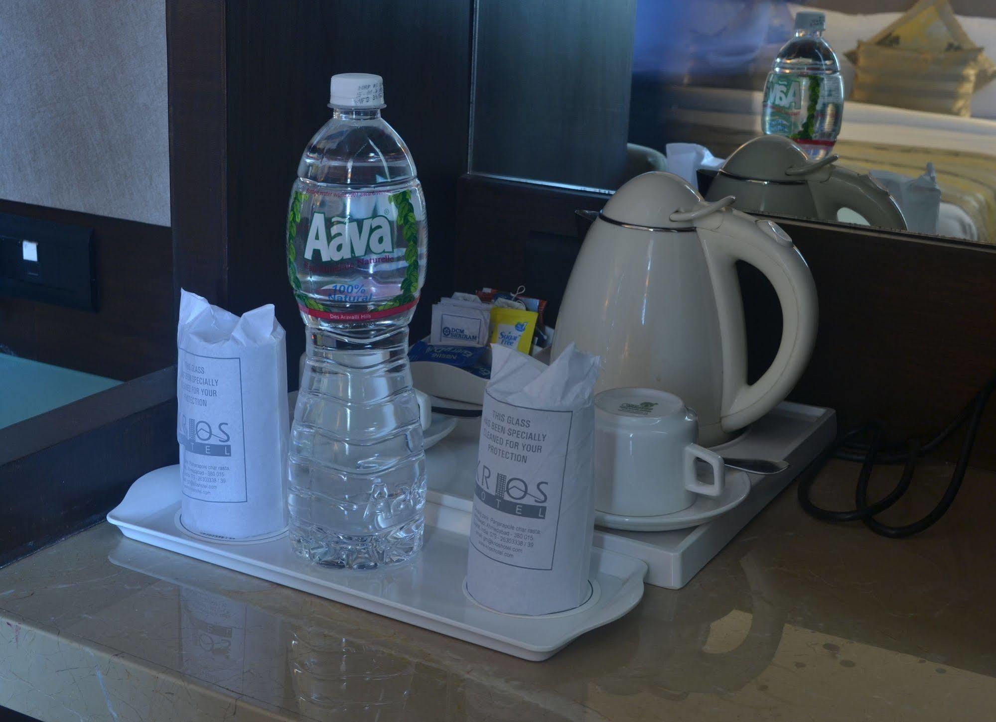 Oyo 1545 Hotel Shivani International أحمد أباد المظهر الخارجي الصورة