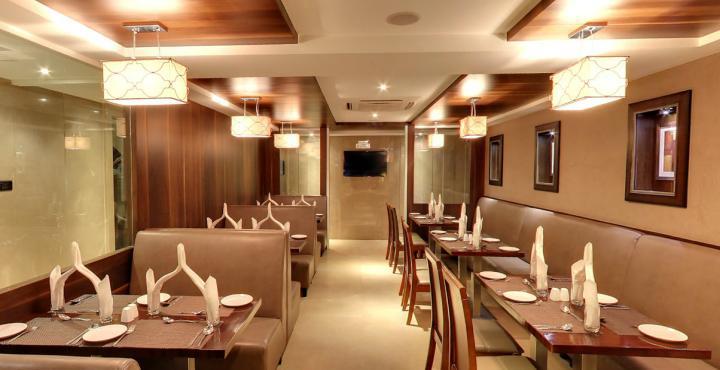 Oyo 1545 Hotel Shivani International أحمد أباد المظهر الخارجي الصورة